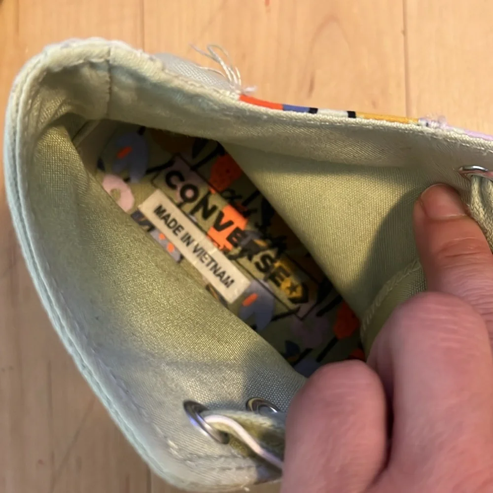 Converse Chuck Taylor All Star High We Are Stronger Together Size 9 - Picture 12 of 16